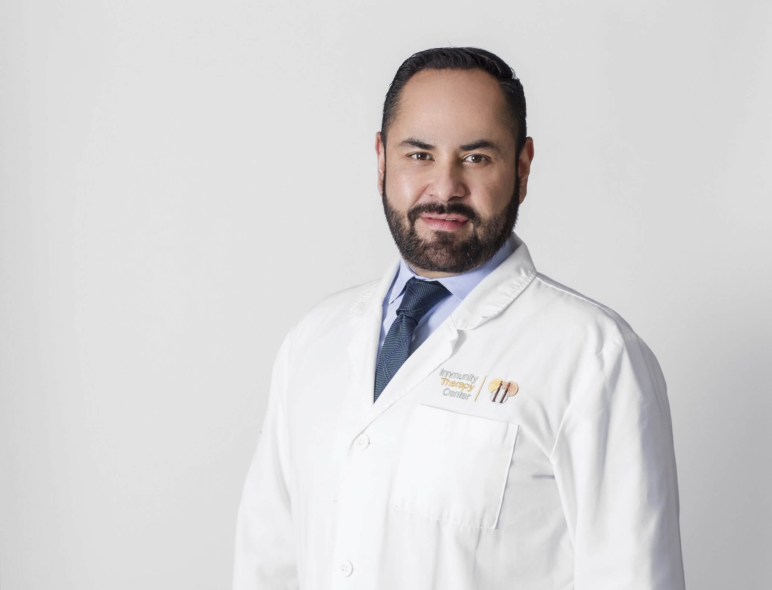 Dr. Iván Gómez, M.D.